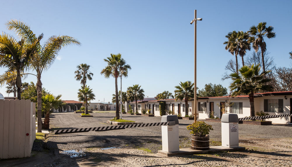 California Trailer Park & Hotel Эль-Саусаль Экстерьер фото